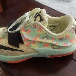 Nike Shoes - KD 7 Easter Nike Shoes - KD 7 Easter